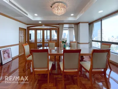 3-bedroom-pet-friendly-condo-near-bts-phrom-phong-20-min-walk-to-sukhumvit-920071049-767