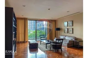 modern-2-bed-condo-for-rent-just-steps-from-bts-ekkamai-920071049-824