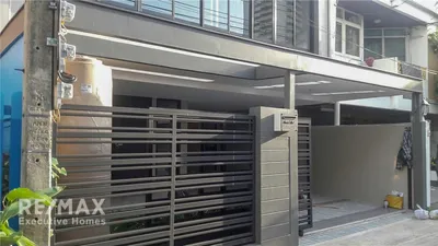 pet-friendly-townhouse-for-rent-in-ekkamai-sukhumvit-920071049-991