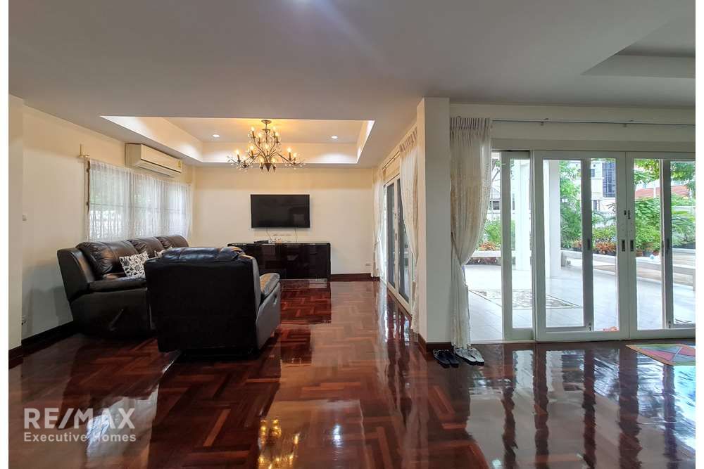 Spacious 4-Bedroom Home Near Suanluang Rama 9 Park & Paradise Park Mall 12