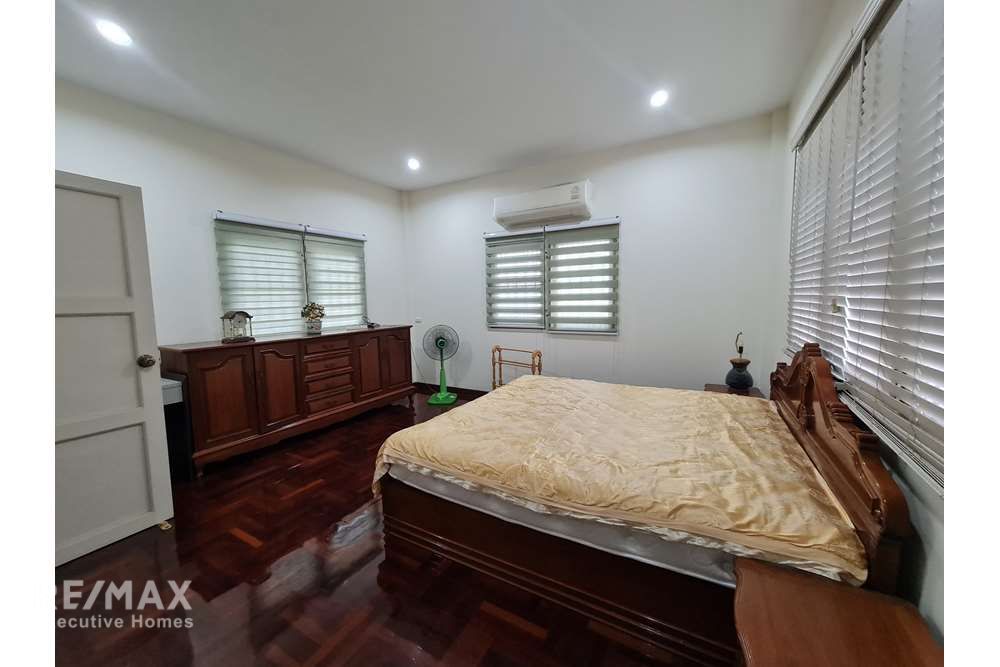 Spacious 4-Bedroom Home Near Suanluang Rama 9 Park & Paradise Park Mall 16