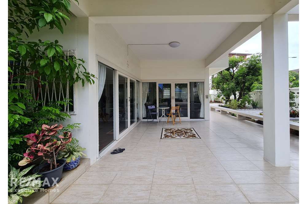 Spacious 4-Bedroom Home Near Suanluang Rama 9 Park & Paradise Park Mall 2