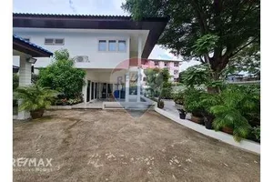 beautiful-4-bedroom-detached-house-with-proximity-to-suanluang-rama-9-park-and-paradise-park-mall-920071054-482