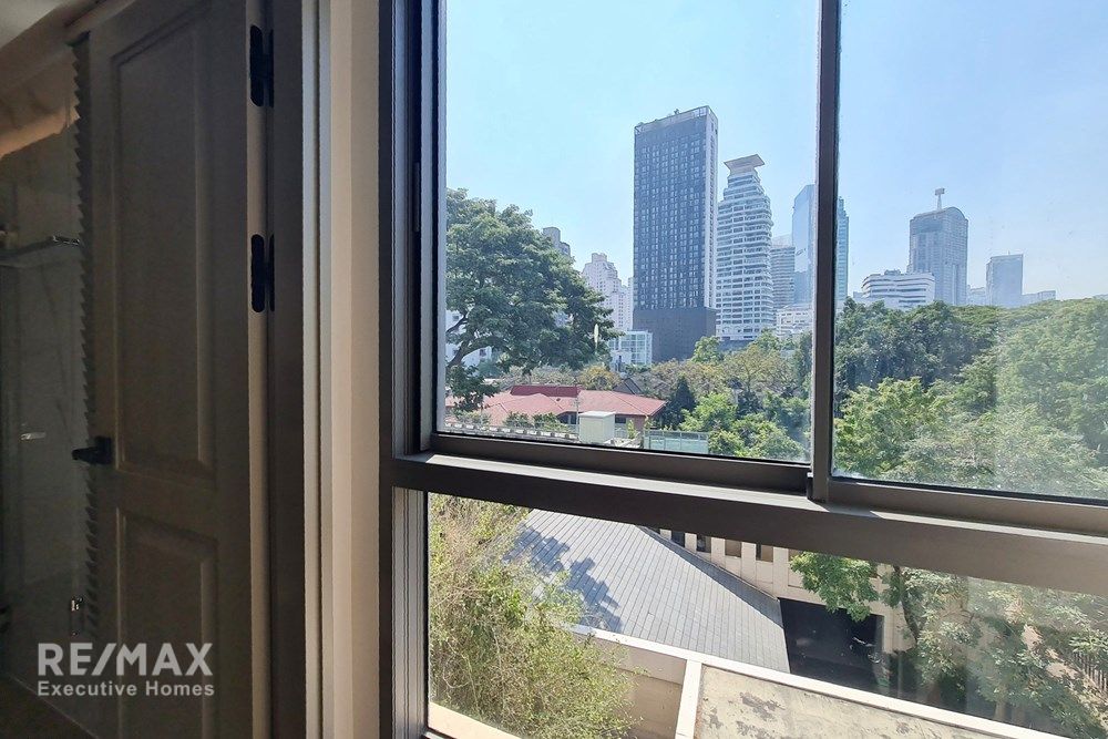 Modern Pet-Friendly Condo in Prime Urban Location 17