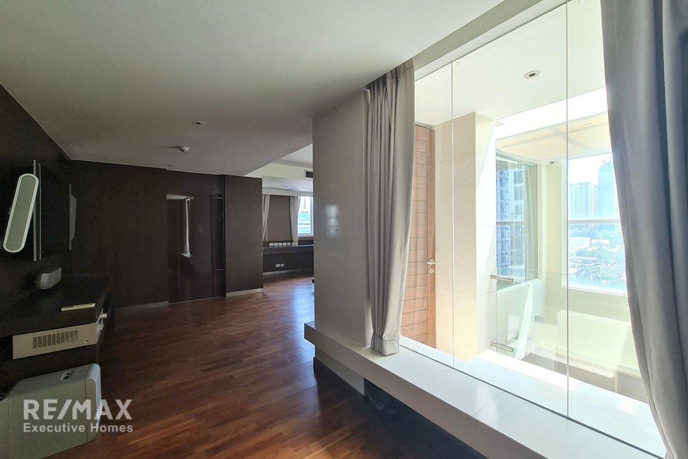 素坤逸1到71巷公寓250.41平方米3室3卫出售 12