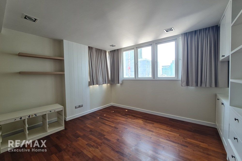 素坤逸1到71巷公寓250.41平方米3室3卫出售 16