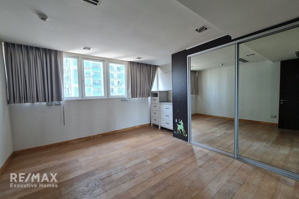 素坤逸1到71巷公寓250.41平方米3室3卫出售 17