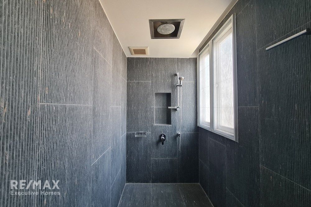 素坤逸1到71巷公寓250.41平方米3室3卫出售 19