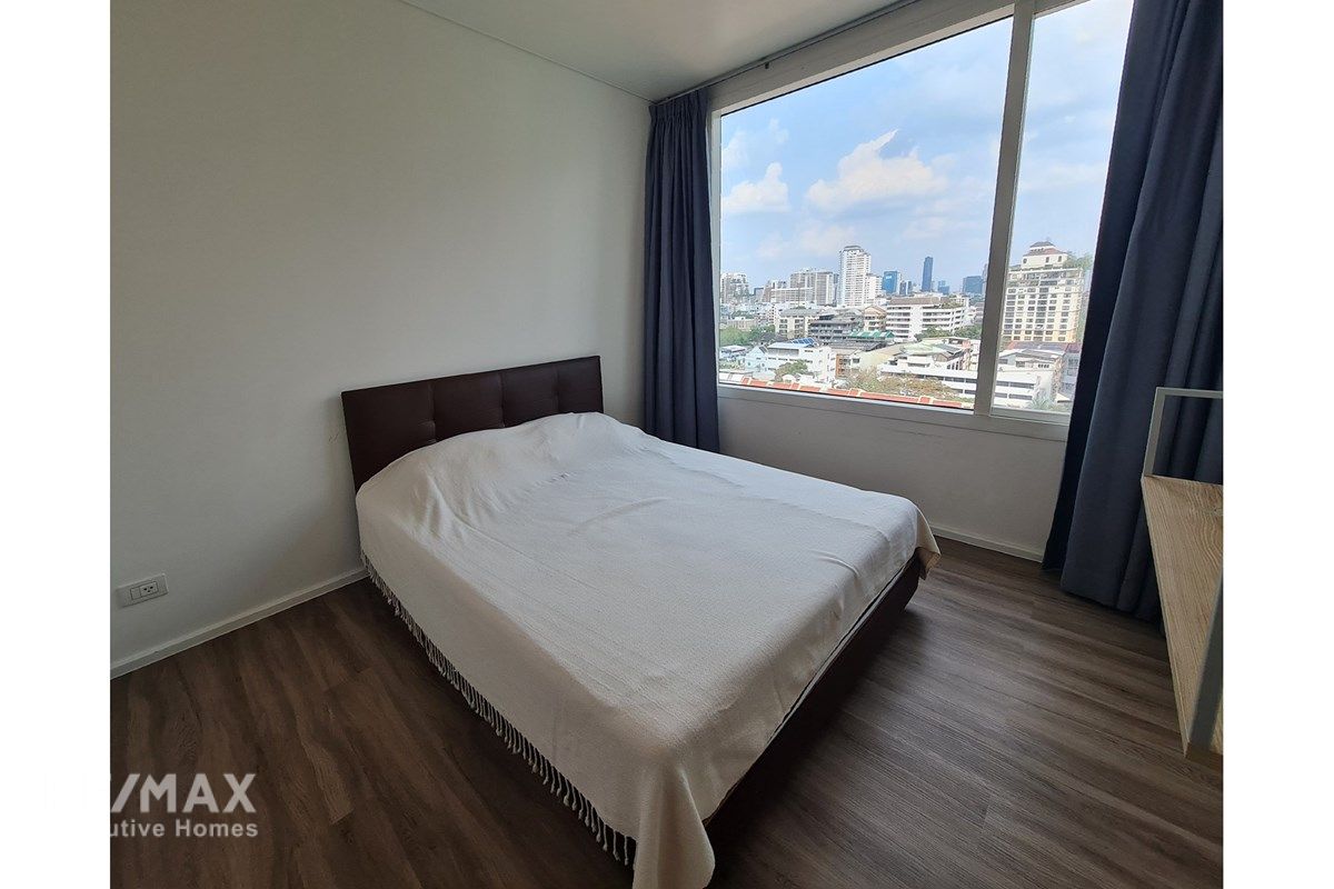 2 Bedroom Condo in Bangkok City Center – Asoke, 7 Mins Walk to MRT Sukhumvit 12