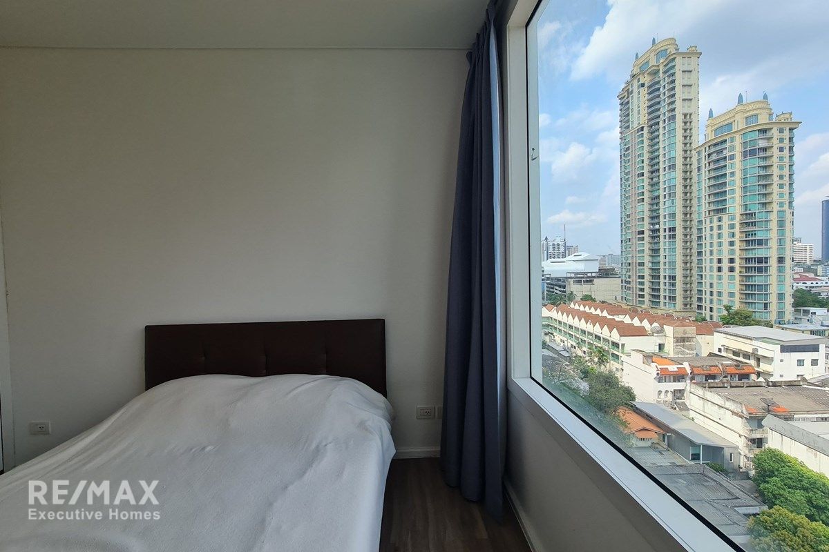 2 Bedroom Condo in Bangkok City Center – Asoke, 7 Mins Walk to MRT Sukhumvit 13