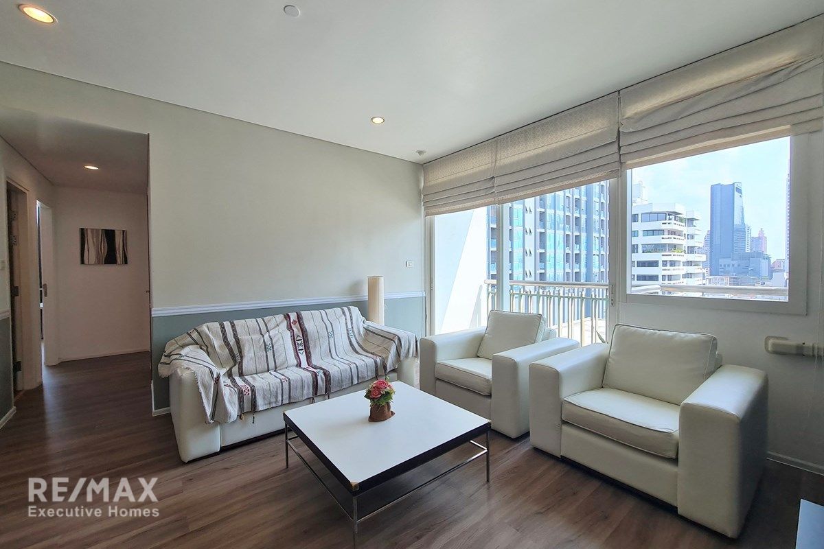 2 Bedroom Condo in Bangkok City Center – Asoke, 7 Mins Walk to MRT Sukhumvit 5