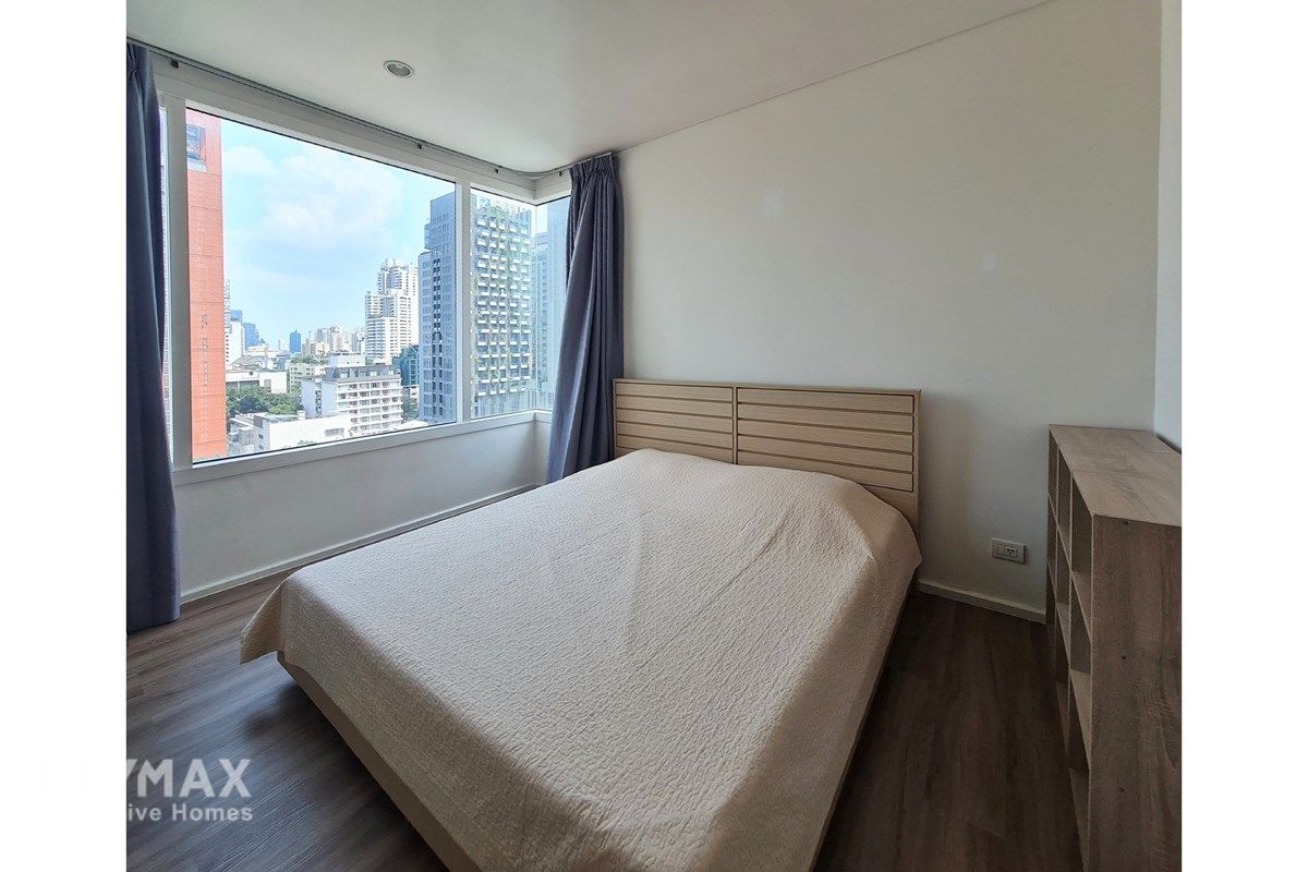 2 Bedroom Condo in Bangkok City Center – Asoke, 7 Mins Walk to MRT Sukhumvit 8