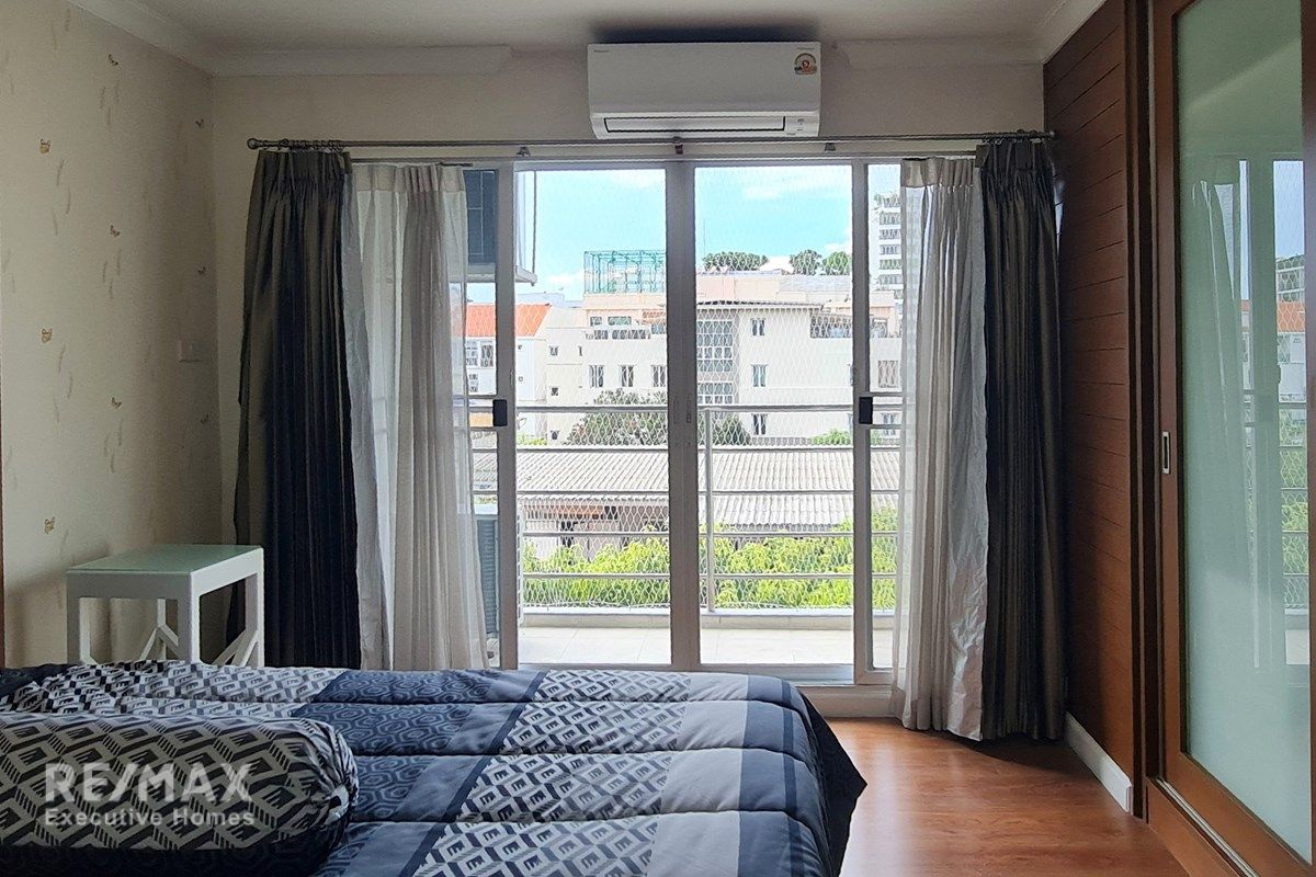 2BR Condo with Excellent Layout in Prime Thonglor, Sukhumvit 10