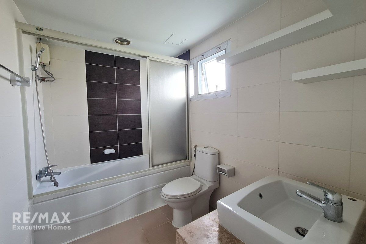 2BR Condo with Excellent Layout in Prime Thonglor, Sukhumvit 13