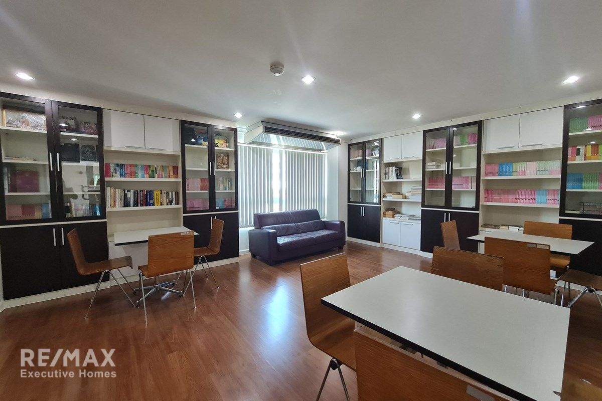 2BR Condo with Excellent Layout in Prime Thonglor, Sukhumvit 14