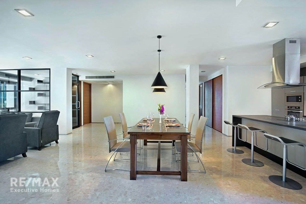 3BR Modern Resort-Style | Pet-Allowed | Steps to BTS Phra Khanong. 1