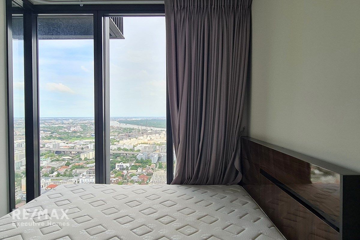 High-Ceiling Duplex 1-Bed Loft Near BTS Punnawithi - The Line Sukhumvit 101 10