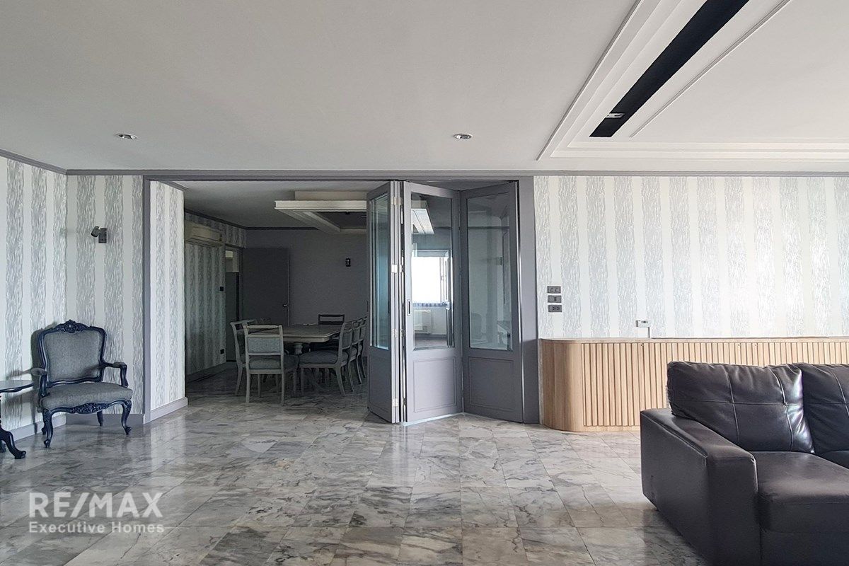 Move-In Ready Condo Near EmQuartier - 14 Min Walk to BTS Phrom Phong 3