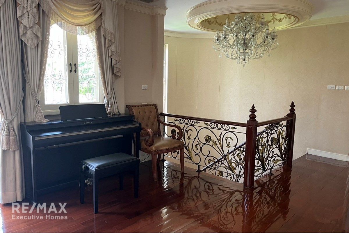 Detached House for Sale in Sukhumvit–Punnawithi | 500m to BTS 10