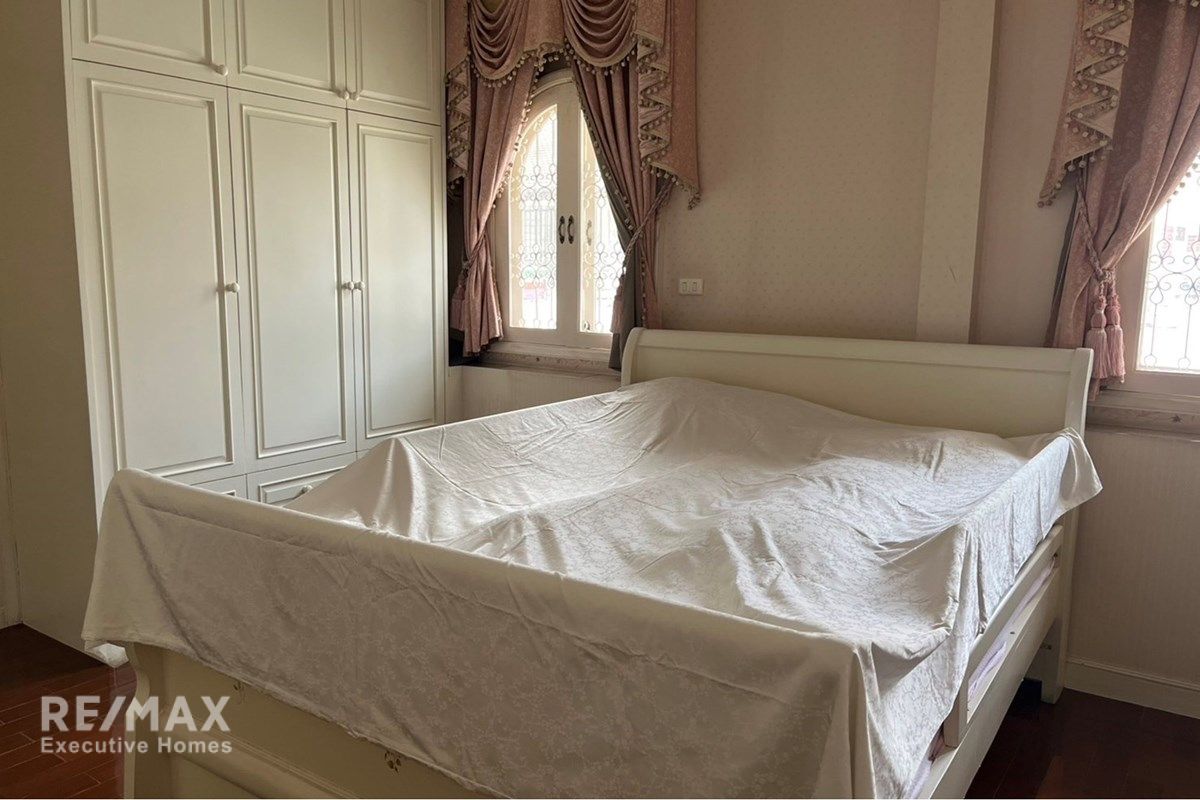 Detached House for Sale in Sukhumvit–Punnawithi | 500m to BTS 12