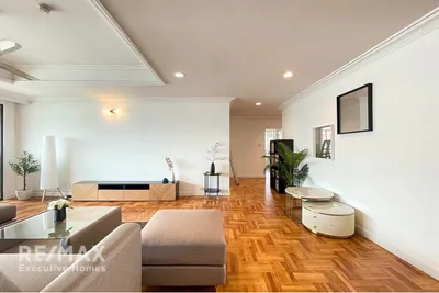 newly-renovated-modern-4-bedrooms-just-steps-from-promphong-bts-920071058-352