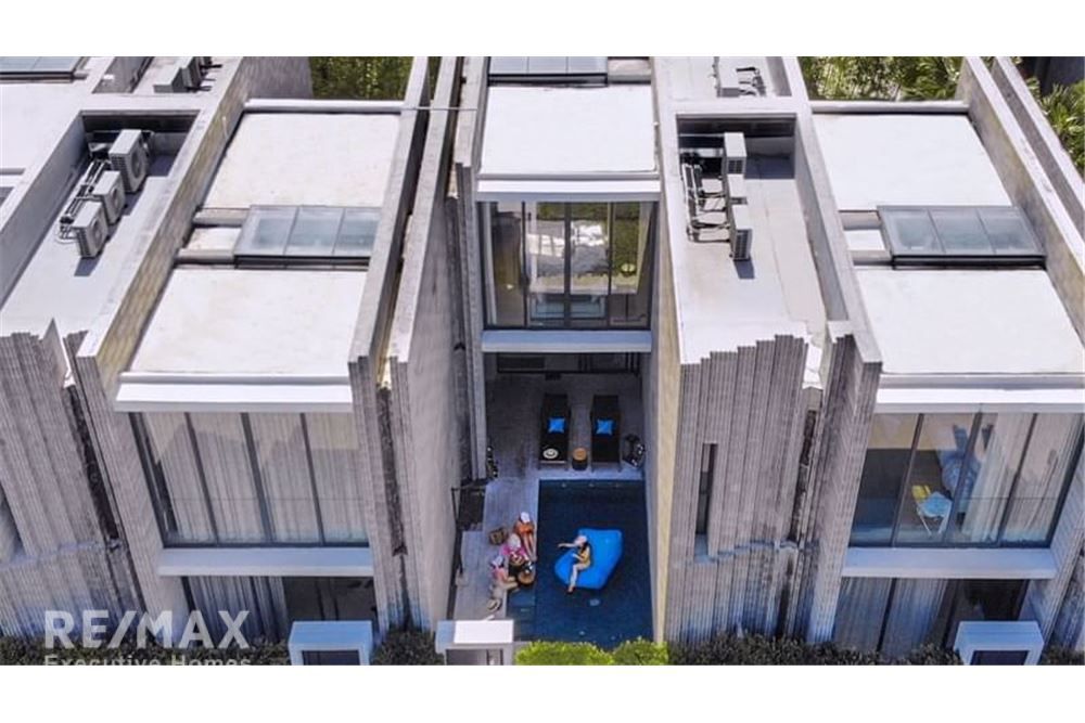 Luxurious Seaside Villa for Sale in Bang Sare, Chonburi 15