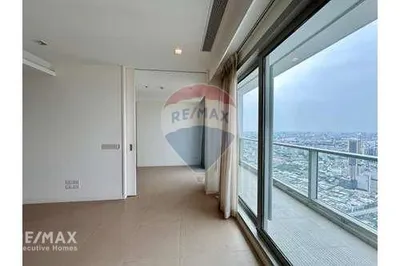 a-2-plus-1-room-condominium-with-the-chaophraya-river-view-920071062-199