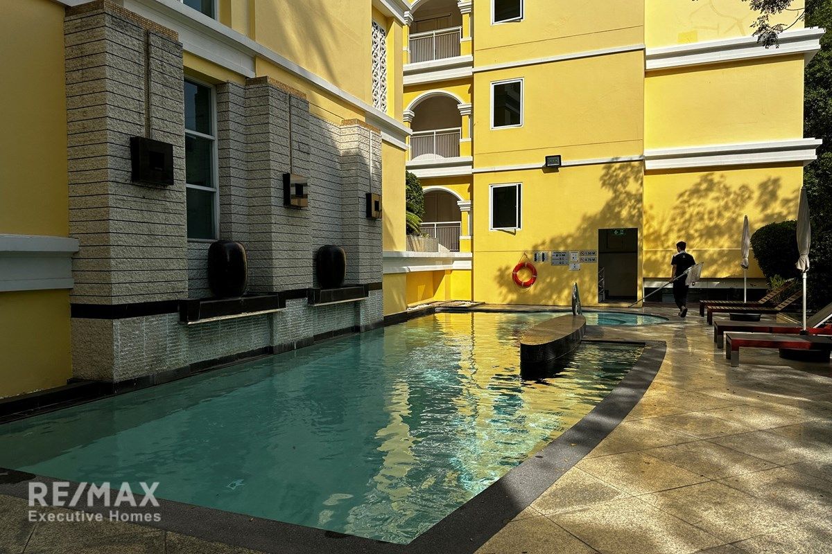 Elegant Condo in Bangkok's Silver Heritage 15