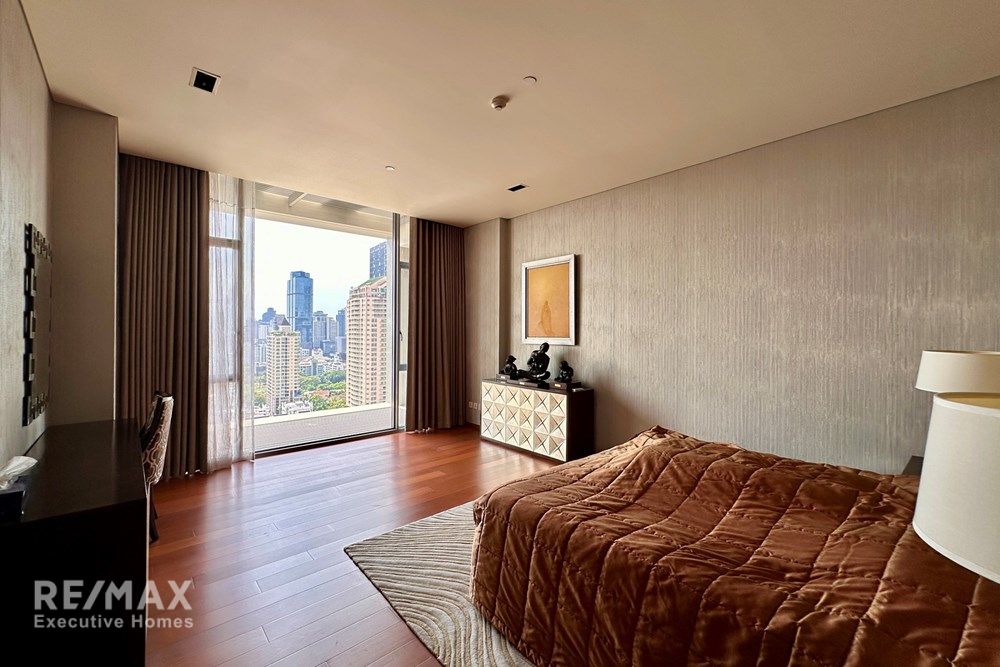 Luxury Condo at The Sukhothai Residences, Bangkok - 15 Mins Walk to MRT Lumphini 9