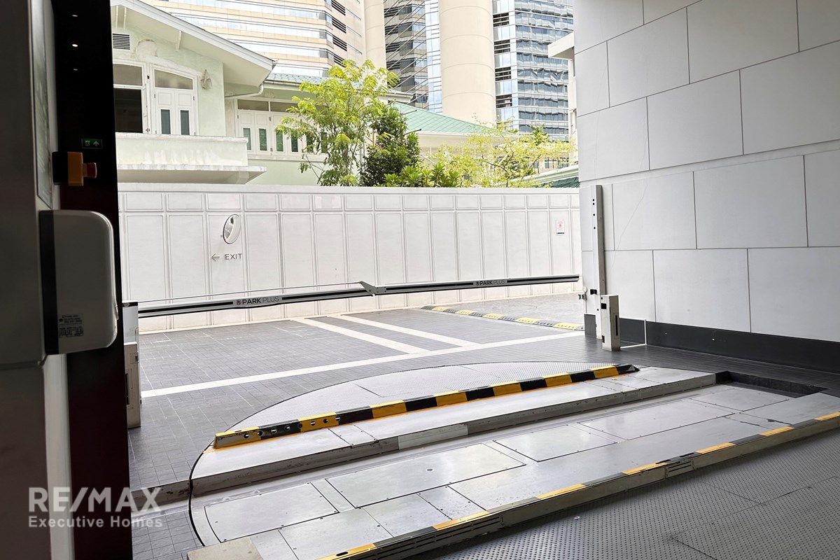 Luxury Condo at MUNIQ LANGSUAN - 18 Mins Walk to BTS Ratchadamri 15