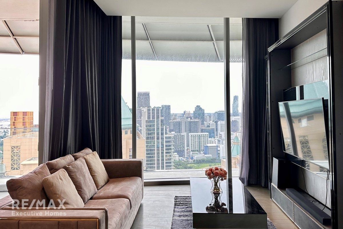 Luxury Condo with City Views - 5 Min Walk to BTS Ratchadamri 1