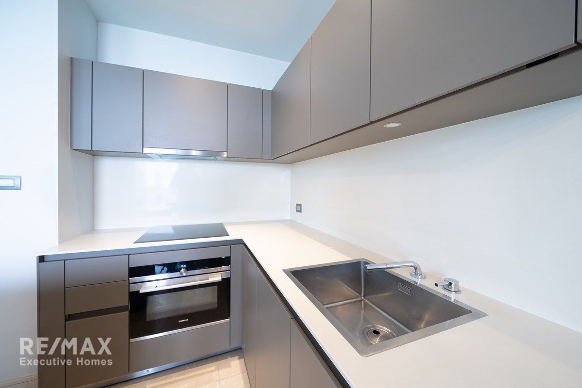 Luxury Condo with City Views - 5 Min Walk to BTS Ratchadamri 12