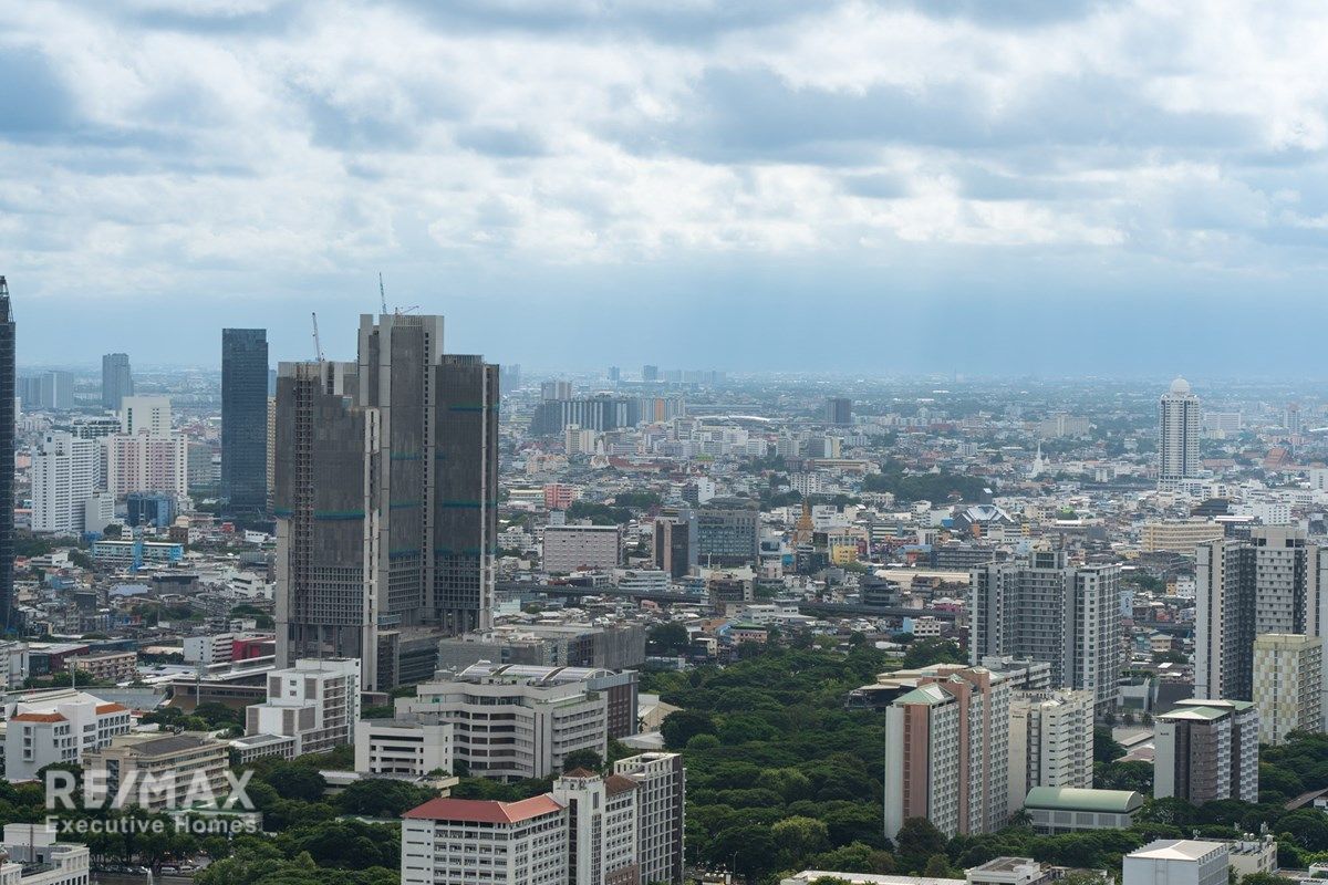 Luxury Condo with City Views - 5 Min Walk to BTS Ratchadamri 20