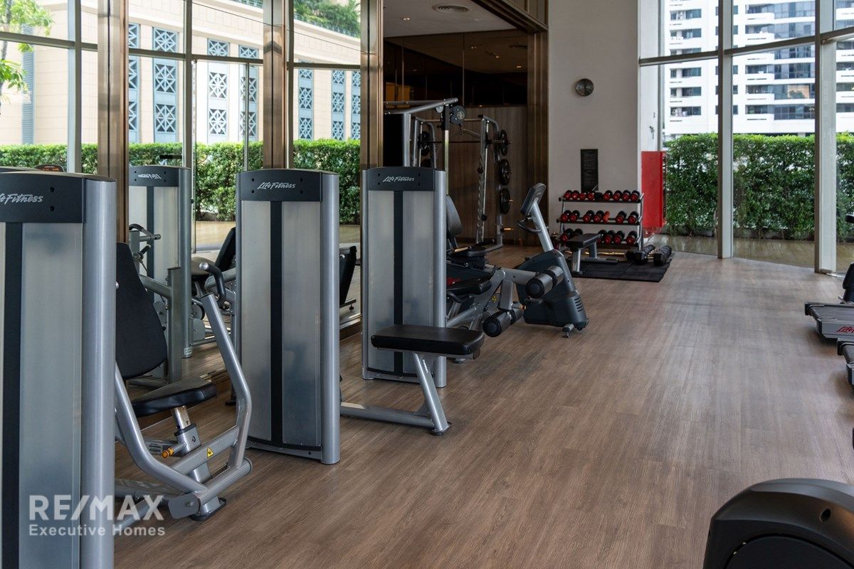 Luxury Condo with City Views - 5 Min Walk to BTS Ratchadamri 27