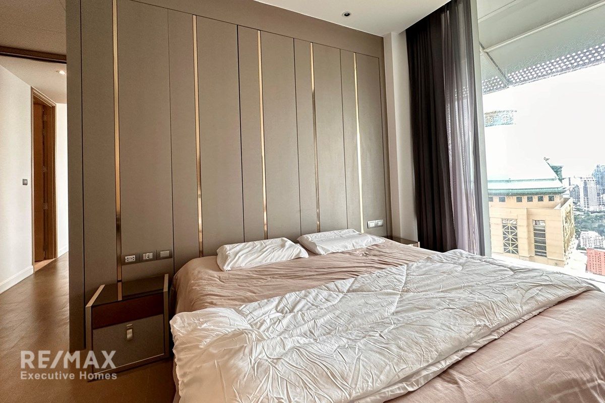 Luxury Condo with City Views - 5 Min Walk to BTS Ratchadamri 7