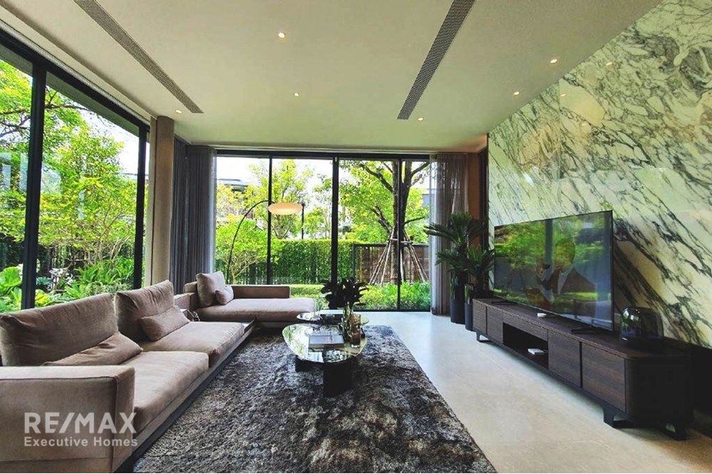 Luxury Detached Show House at Baan Issara - Your Dream Home Awaits 3