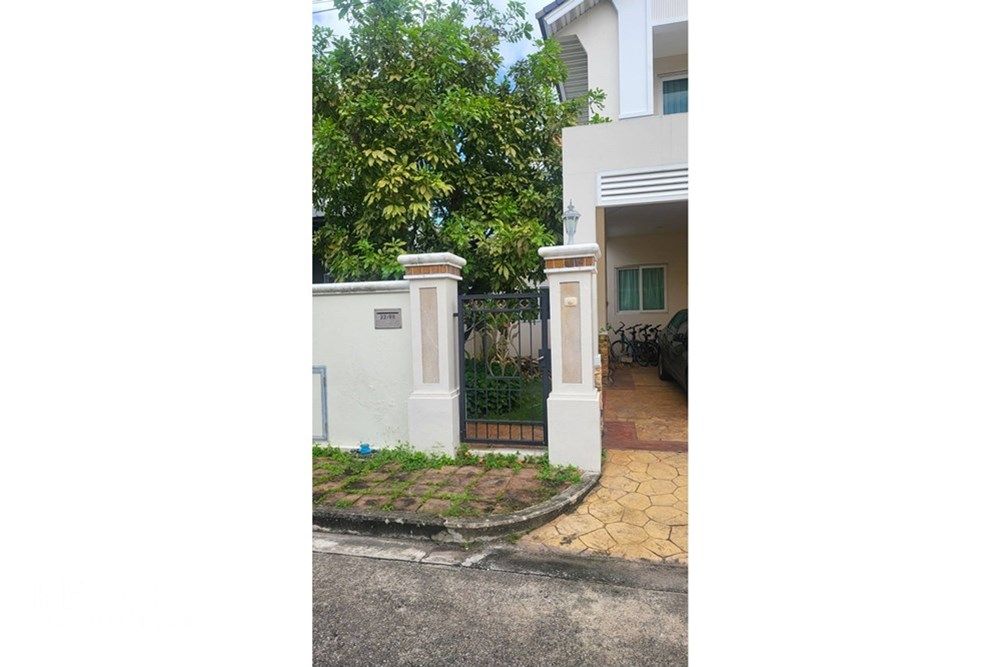 Exquisite Detached Home for Sale in Rama 9 28