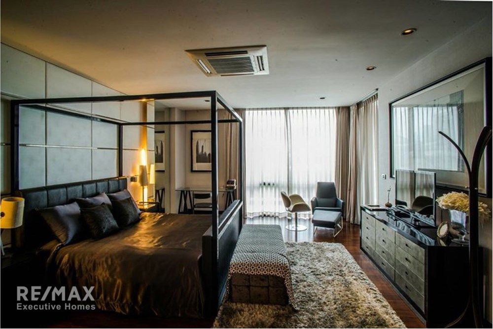 Luxury 4BR Townhouse in Central Bangkok - Your Urban Oasis 8