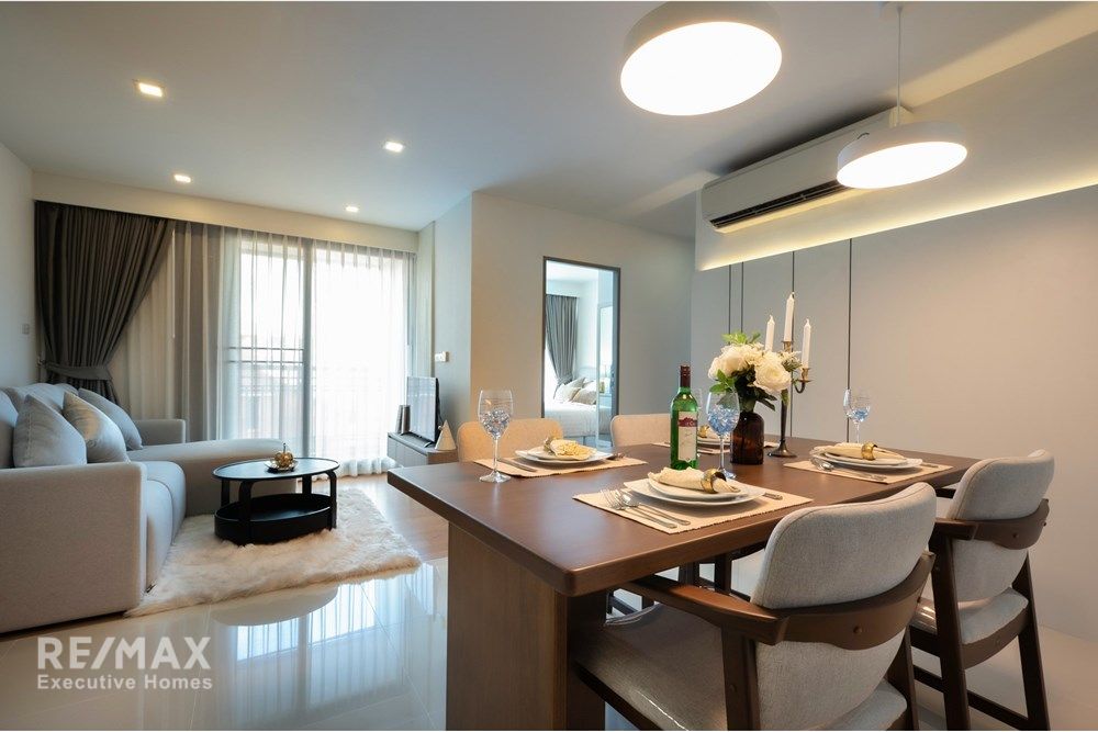 Luxury Condo in the Heart of Bangkok with Premium Amenities 7