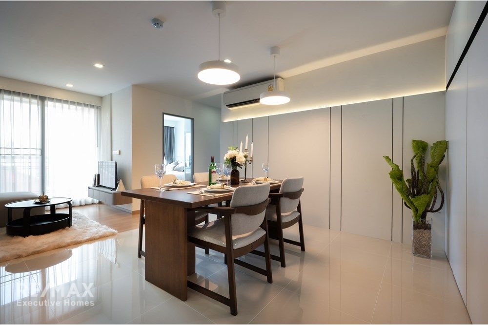 Luxury Condo in the Heart of Bangkok with Premium Amenities 8
