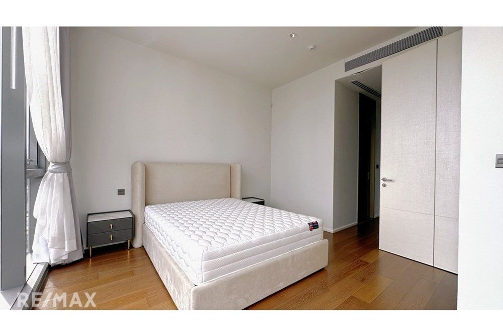 Luxury 3 Bedroom Condo for Sale in Sukhumvit 26, Bangkok 10