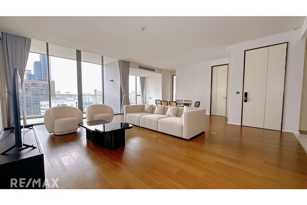 Luxury 3 Bedroom Condo for Sale in Sukhumvit 26, Bangkok 2