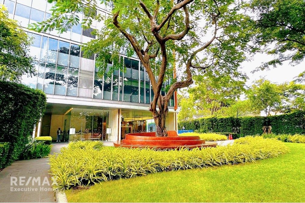 Luxury 3 Bedroom Condo for Sale in Sukhumvit 26, Bangkok 23