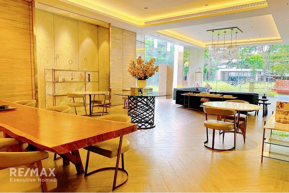 Luxury 3 Bedroom Condo for Sale in Sukhumvit 26, Bangkok 24