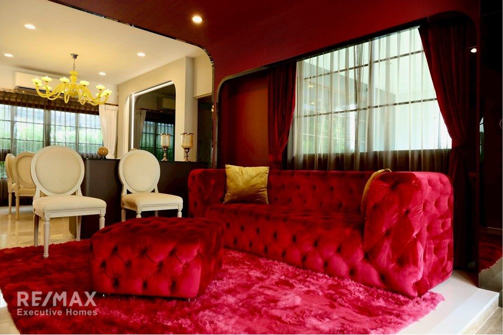 Brand New Luxury Two Level Home in Bangkok 2