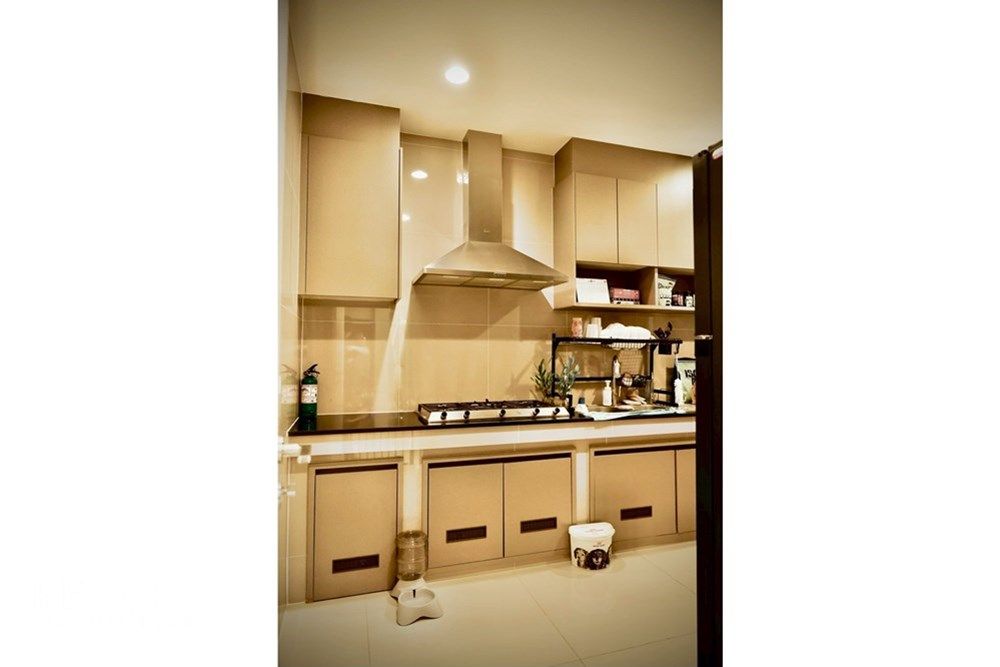 Brand New Luxury Two Level Home in Bangkok 20