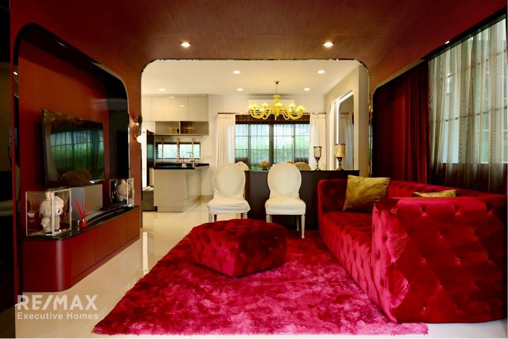 Brand New Luxury Two Level Home in Bangkok 3