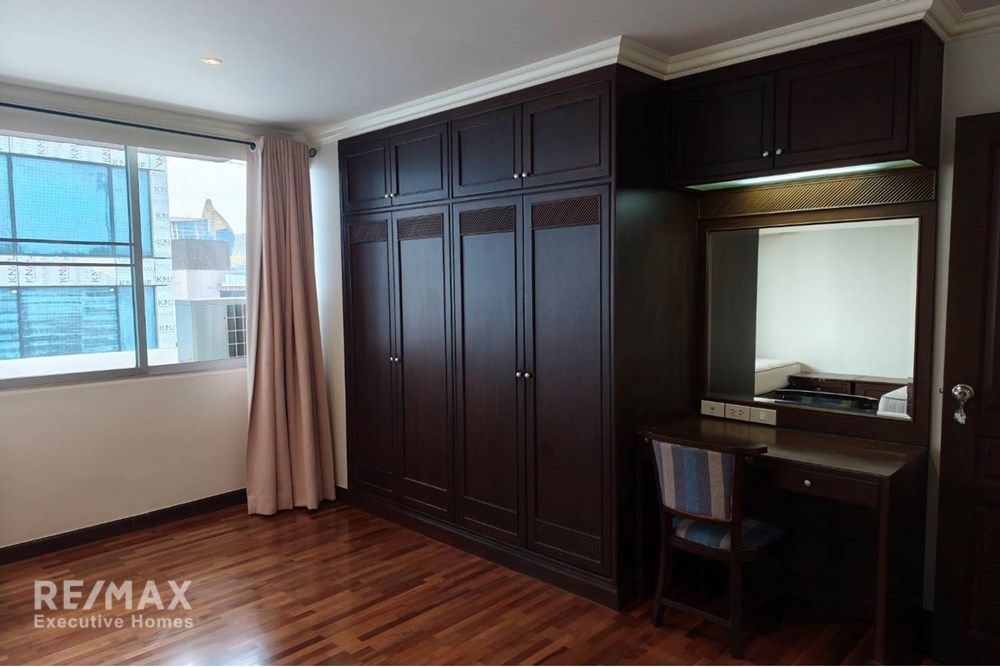 Luxury Condo with Breathtaking Views in Sukhumvit 7