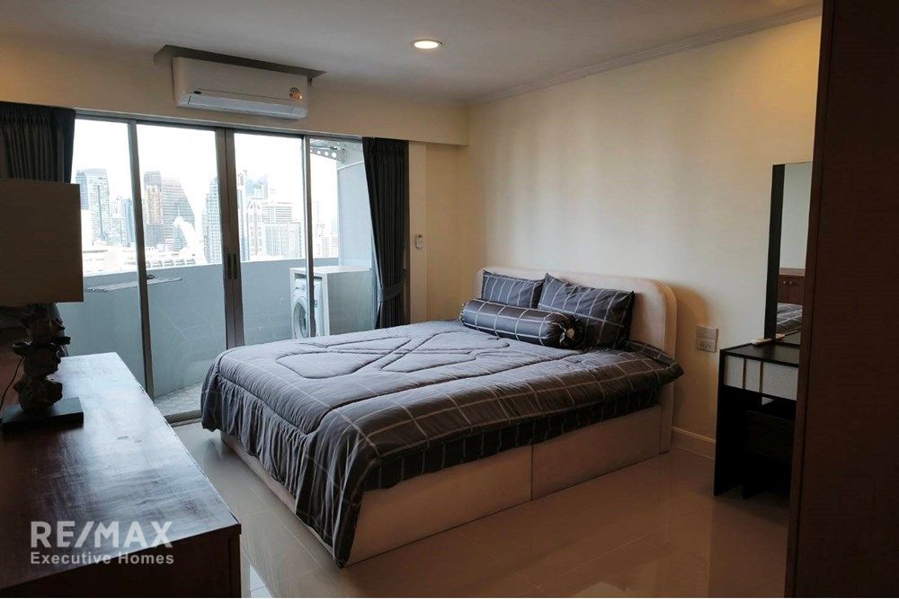Luxury Condo in Bangkok, 11 Mins Walk to BTS Phloen Chit 7