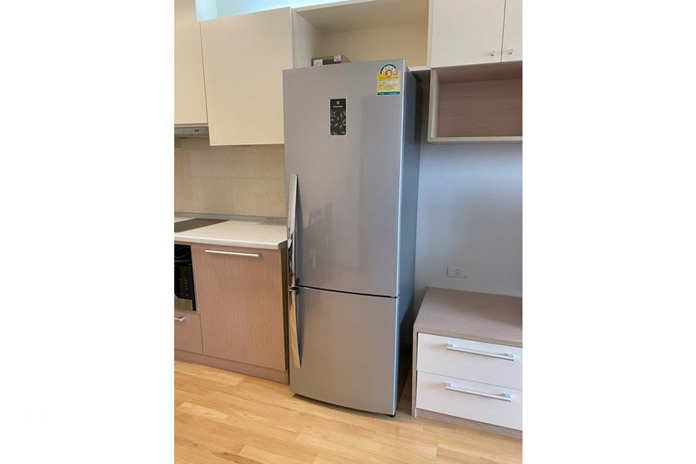 Modern 1BR Condo in Phra Khanong - 9 mins Walk to BTS On Nut 11